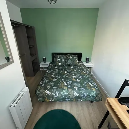 Apartment Beau F2 Avec Terrasse D- Proche Gare & Universite - A 10 Min Le Havre